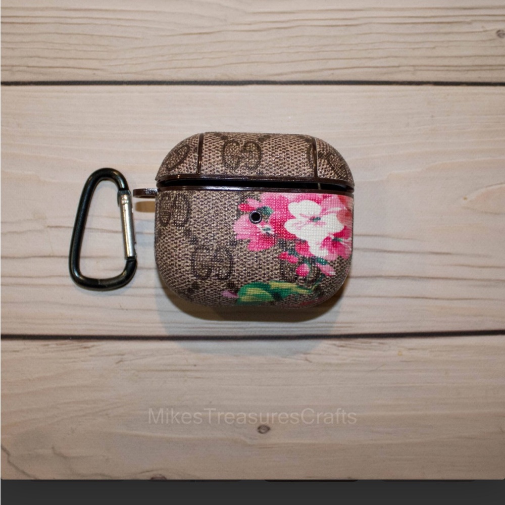 Floral Brown AirPods Case with Clip